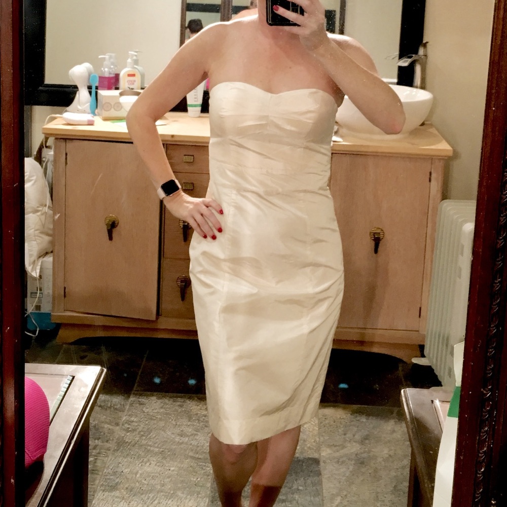 Size 2 Cream Banana Republic Dress